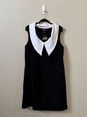 Retrolicious (NWT) black/white Peter Pan collared sleeveless Rockabilly dress